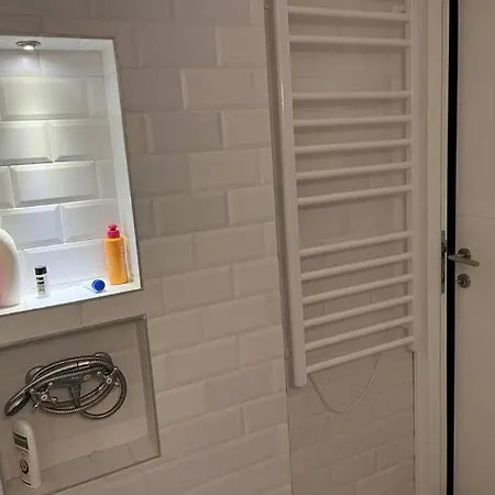 Sima Apartment
